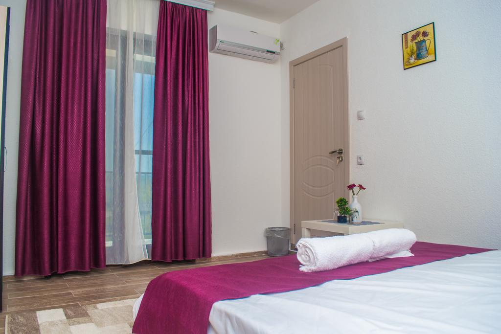 Bed & Breakfast Delikates Stojakovo Экстерьер фото