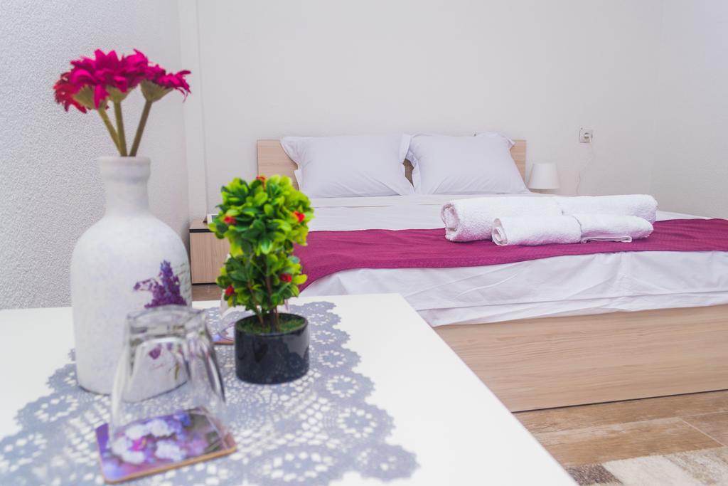 Bed & Breakfast Delikates Stojakovo Экстерьер фото