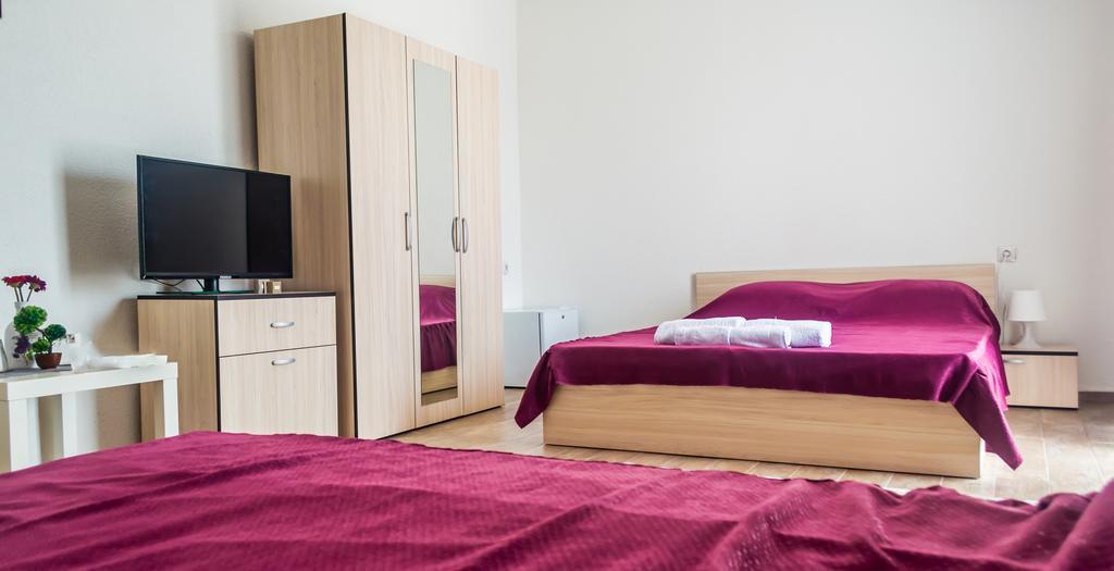 Bed & Breakfast Delikates Stojakovo Экстерьер фото