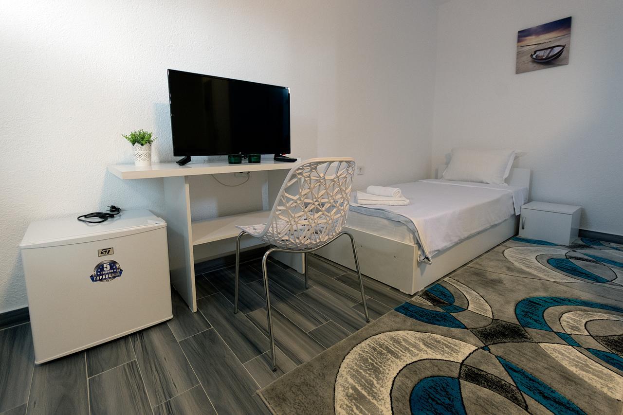 Bed & Breakfast Delikates Stojakovo Экстерьер фото