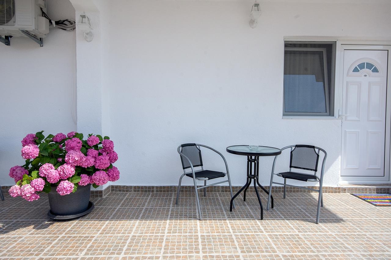 Bed & Breakfast Delikates Stojakovo Экстерьер фото