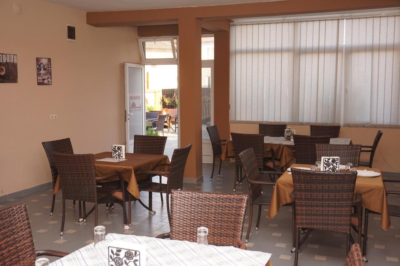 Bed & Breakfast Delikates Stojakovo Экстерьер фото
